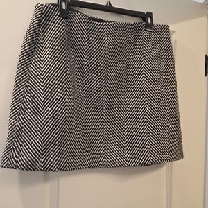 NWT LOFT Black and White Chevron Mini Skirt